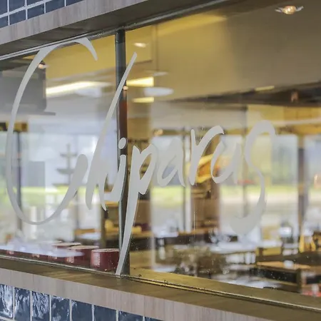 莱岑丹海牙弗莱彻餐厅酒店 4*