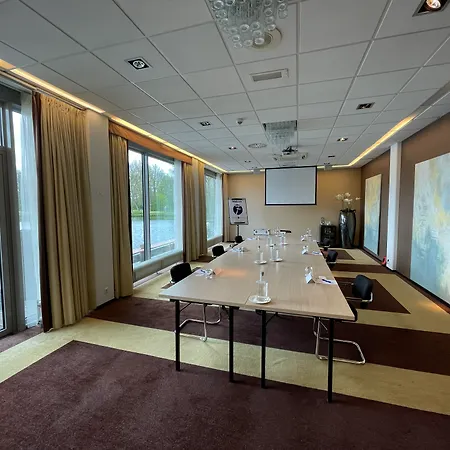 莱岑丹海牙弗莱彻餐厅酒店