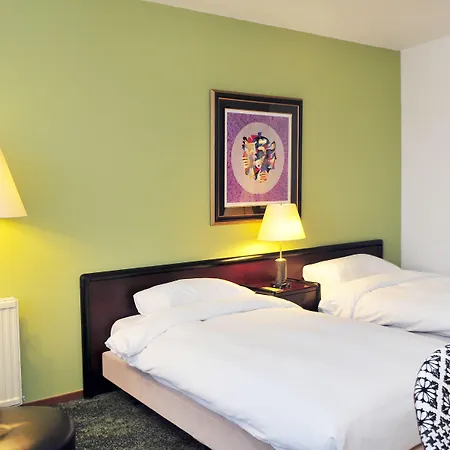 Отель Fletcher Hotel-restaurant - Den Haag 4*