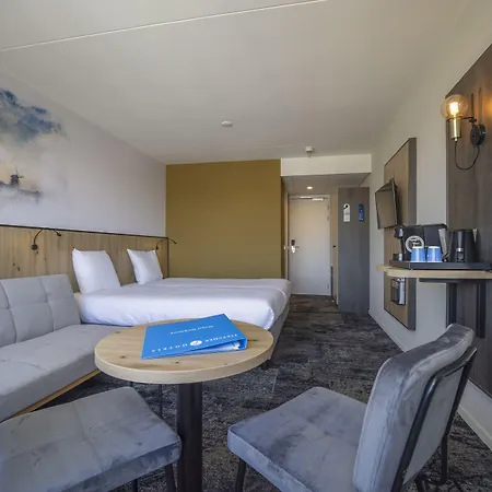 Fletcher Hotel-restaurant - Den Haag Отель Лейдсендам