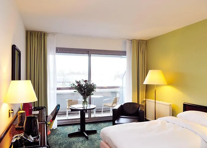 Fletcher Hotel-restaurant – Den Haag 4* Leidschendam