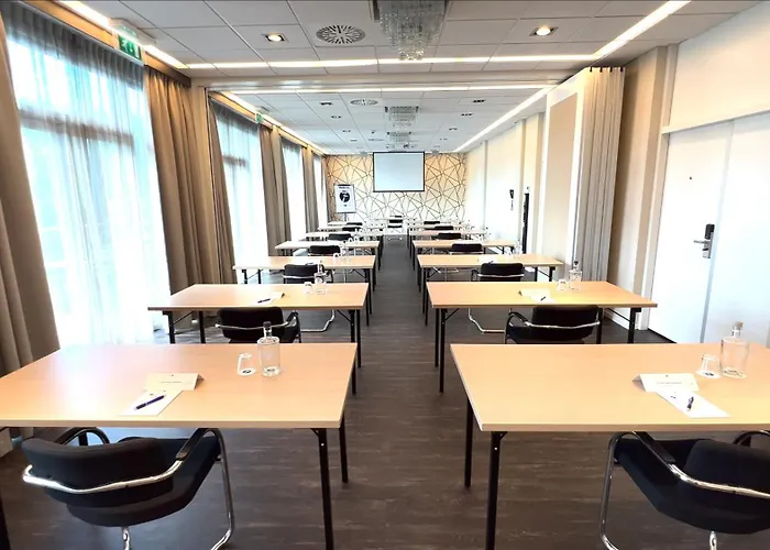Fletcher Hotel-restaurant - Den Haag Hotel 4*