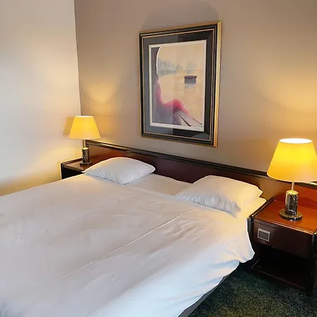 Fletcher Hotel-restaurant - Den Haag 4* Лейдсендам