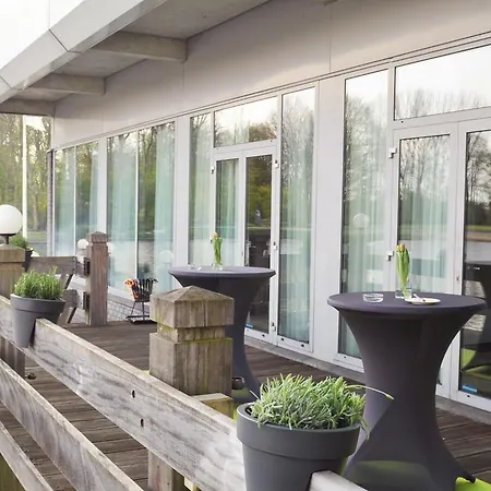 Fletcher Hotel-restaurant - Den Haag Отель Лейдсендам