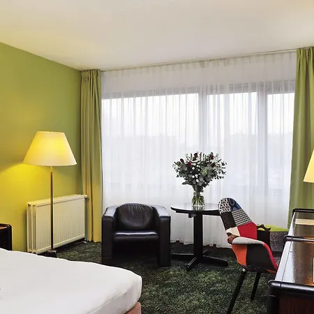 Fletcher Hotel-restaurant - Den Haag Лейдсендам