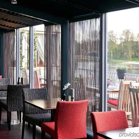 Fletcher Hotel-restaurant - Den Haag Лейдсендам