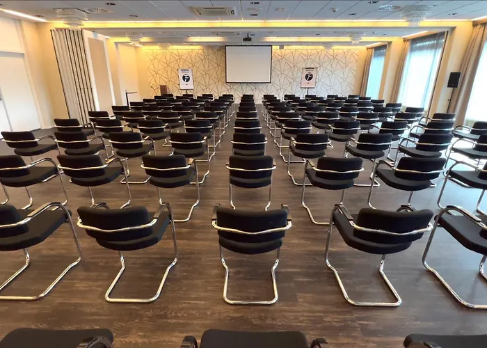 Fletcher Hotel-restaurant - Den Haag فندق ليتْسْخيندام